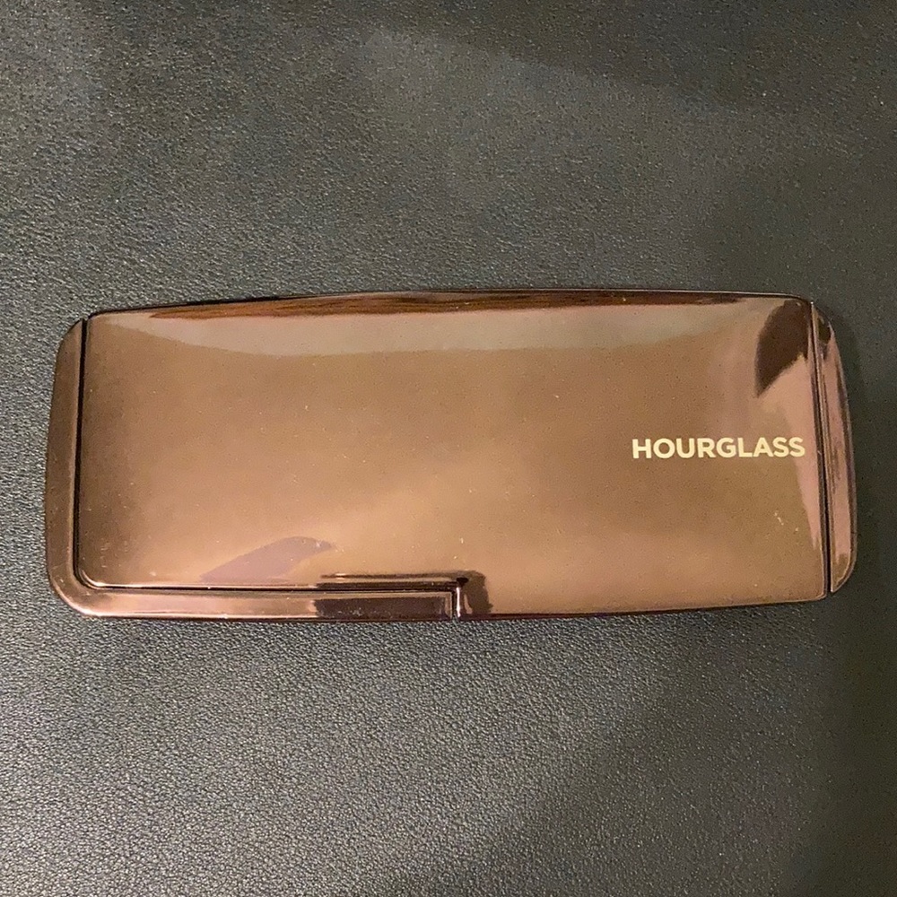 Hourglass Ambient Lighting Palette
